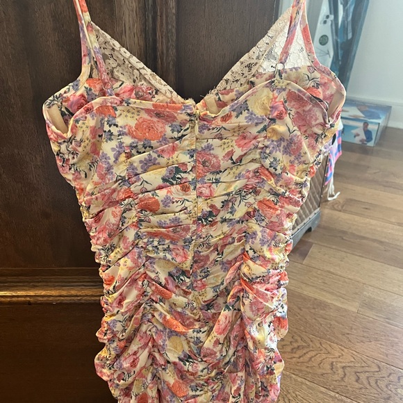 Floral mini dress size small - Picture 4 of 6